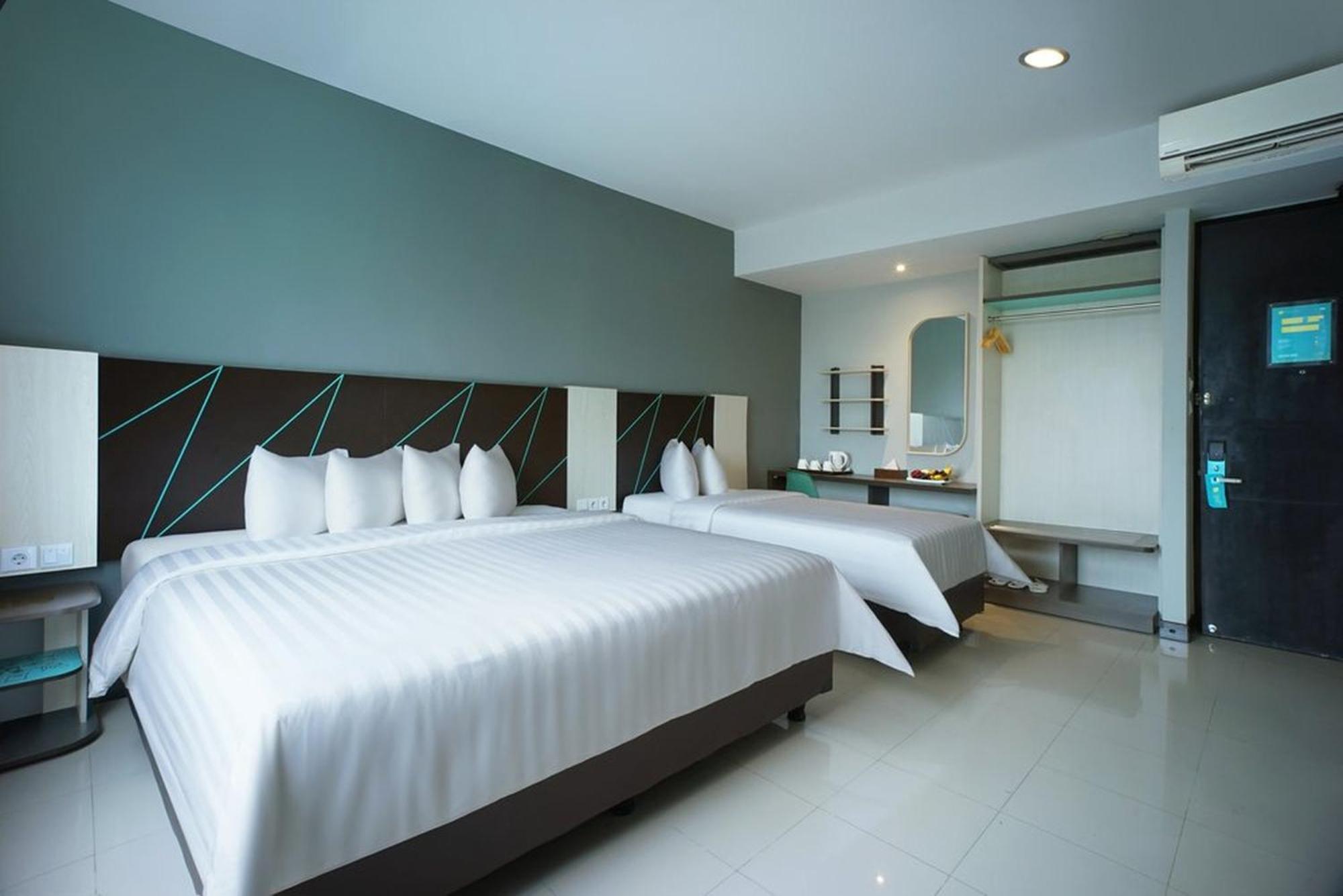 Regantris Malioboro Hotel Yogyakarta Kültér fotó
