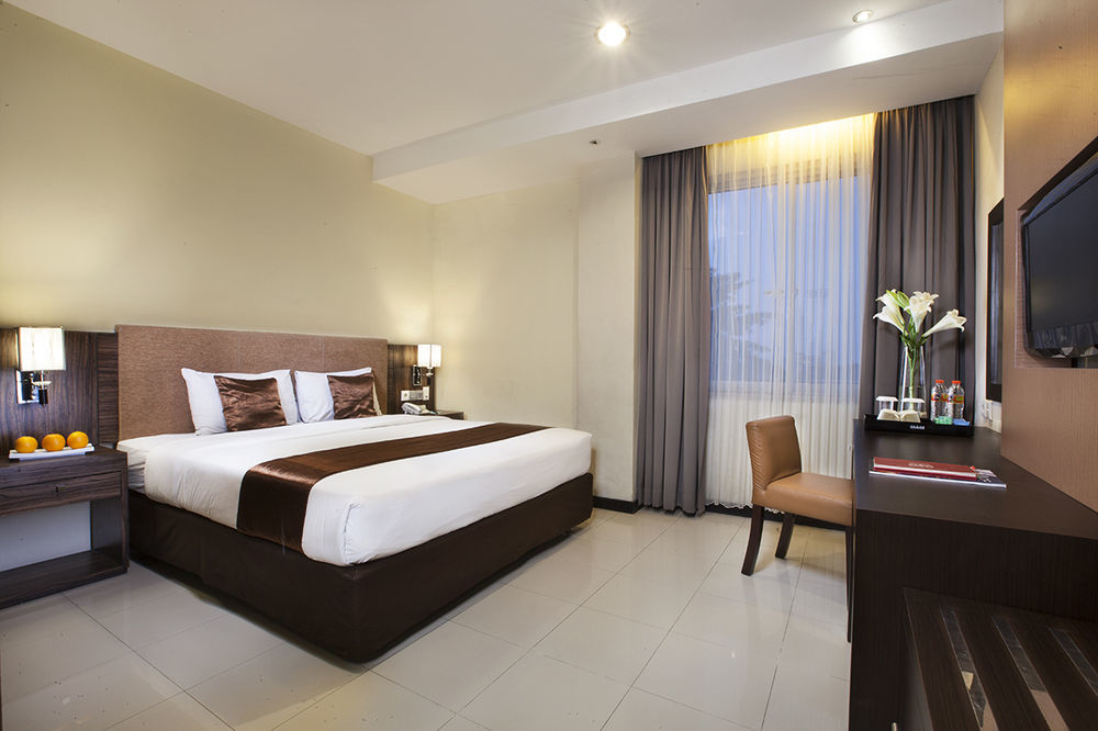 Regantris Malioboro Hotel Yogyakarta Kültér fotó